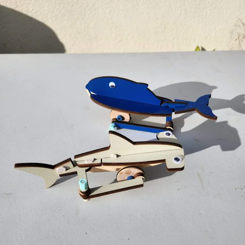 KiwiCo. Kiwi Co. Automata automaton Whale Hammerhead Shark Toy Rolling Marine